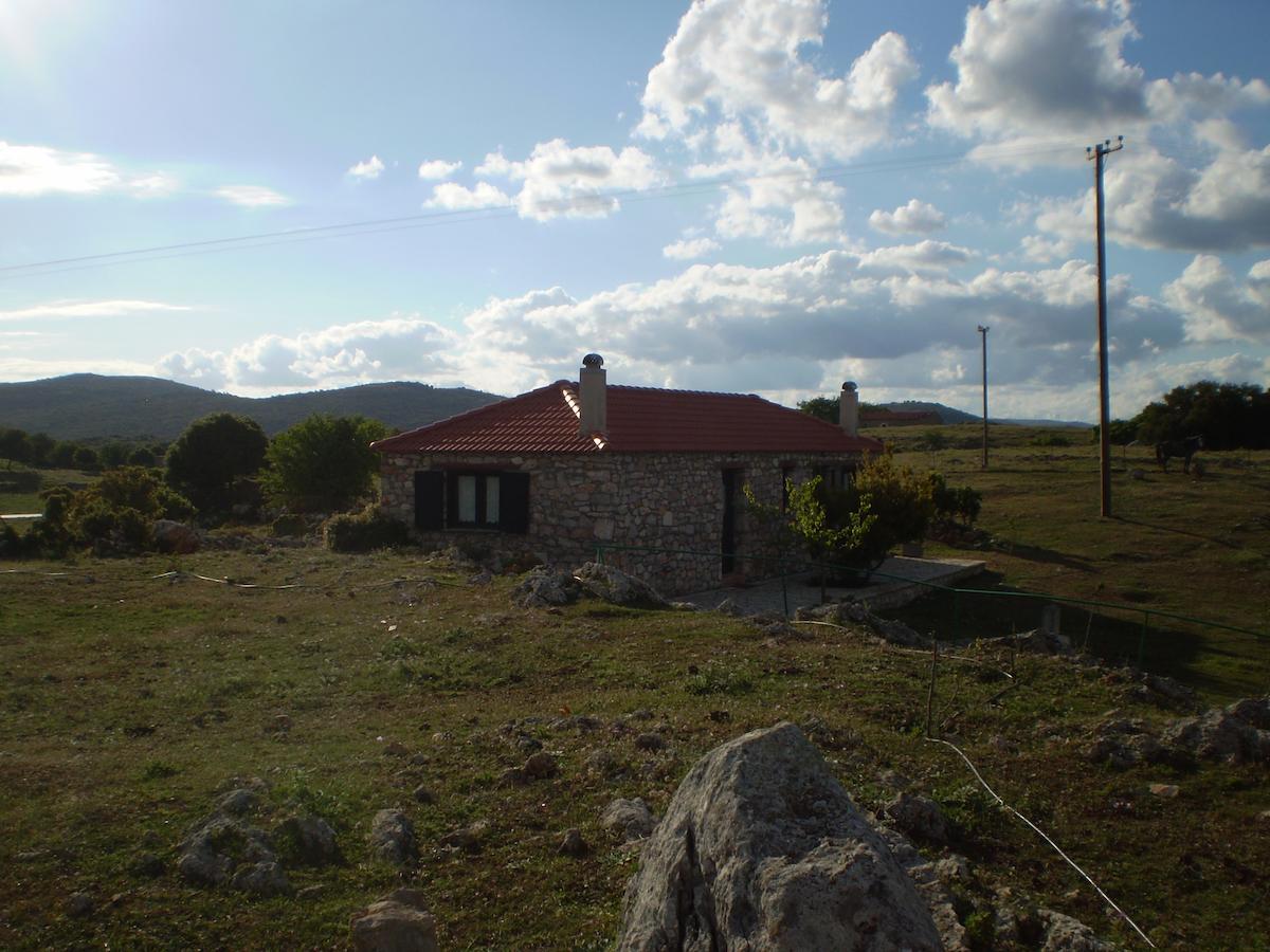 Arachovitika Kalivia Otel Karyes Dış mekan fotoğraf