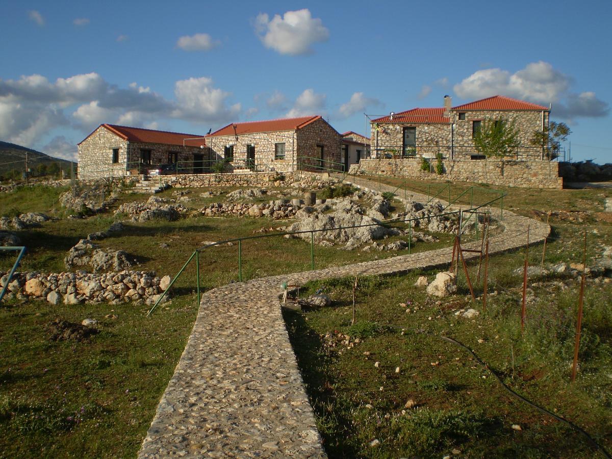 Arachovitika Kalivia Otel Karyes Dış mekan fotoğraf