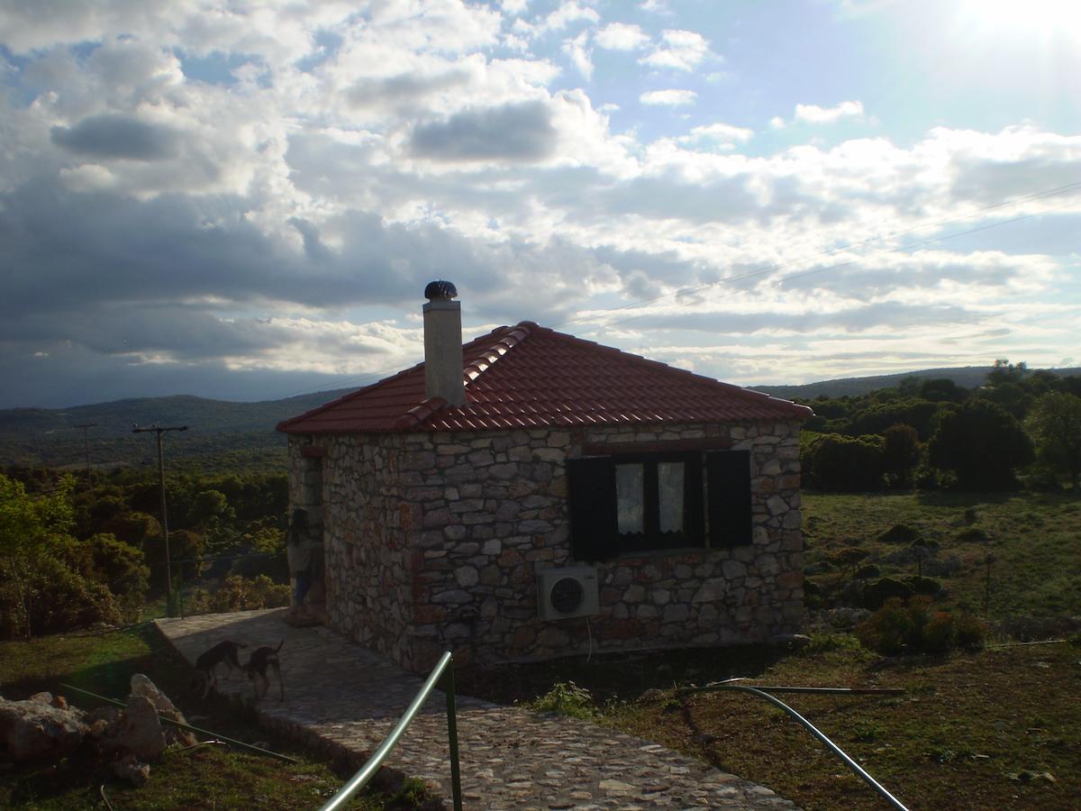 Arachovitika Kalivia Otel Karyes Dış mekan fotoğraf