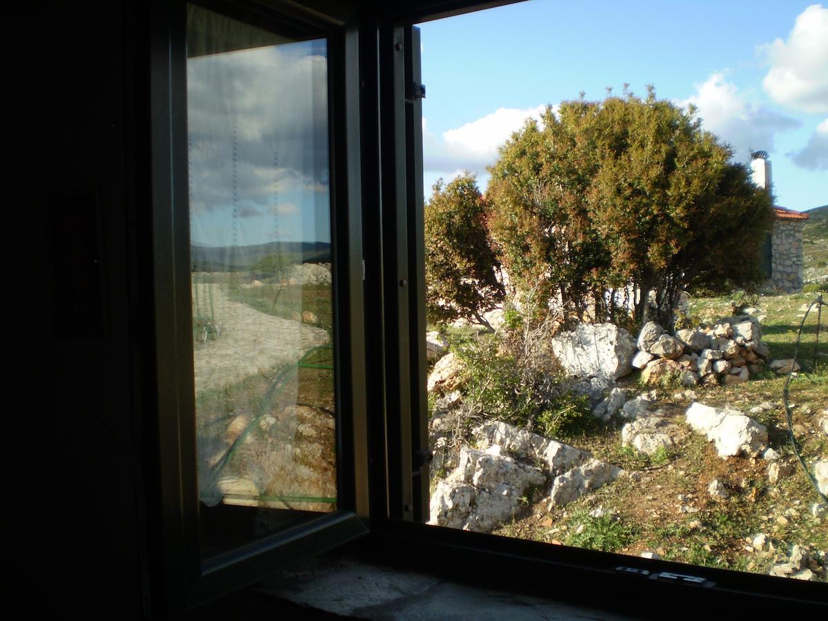 Arachovitika Kalivia Otel Karyes Dış mekan fotoğraf